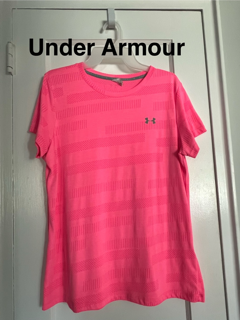 Under Armour T-Shirt, Size L
